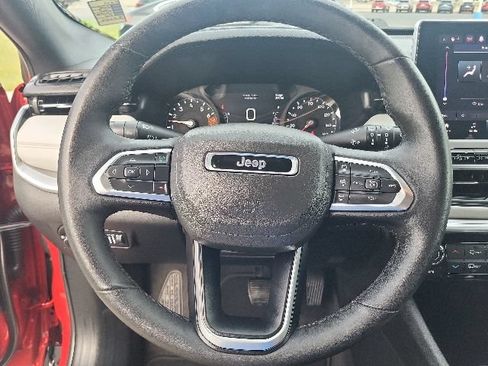 Used 2025 Jeep Compass Limited AWD/4WD image 35