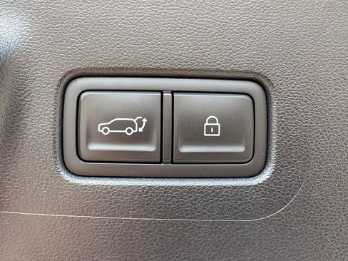 Used 2025 Hyundai Santa Fe Limited image 14