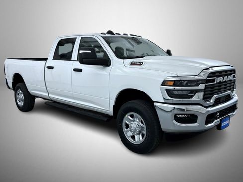 New 2026 RAM 2500 Tradesman image 3