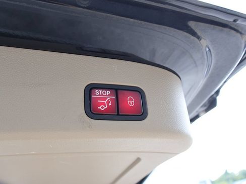 Used 2013 Mercedes-Benz GL 450 4MATIC image 16
