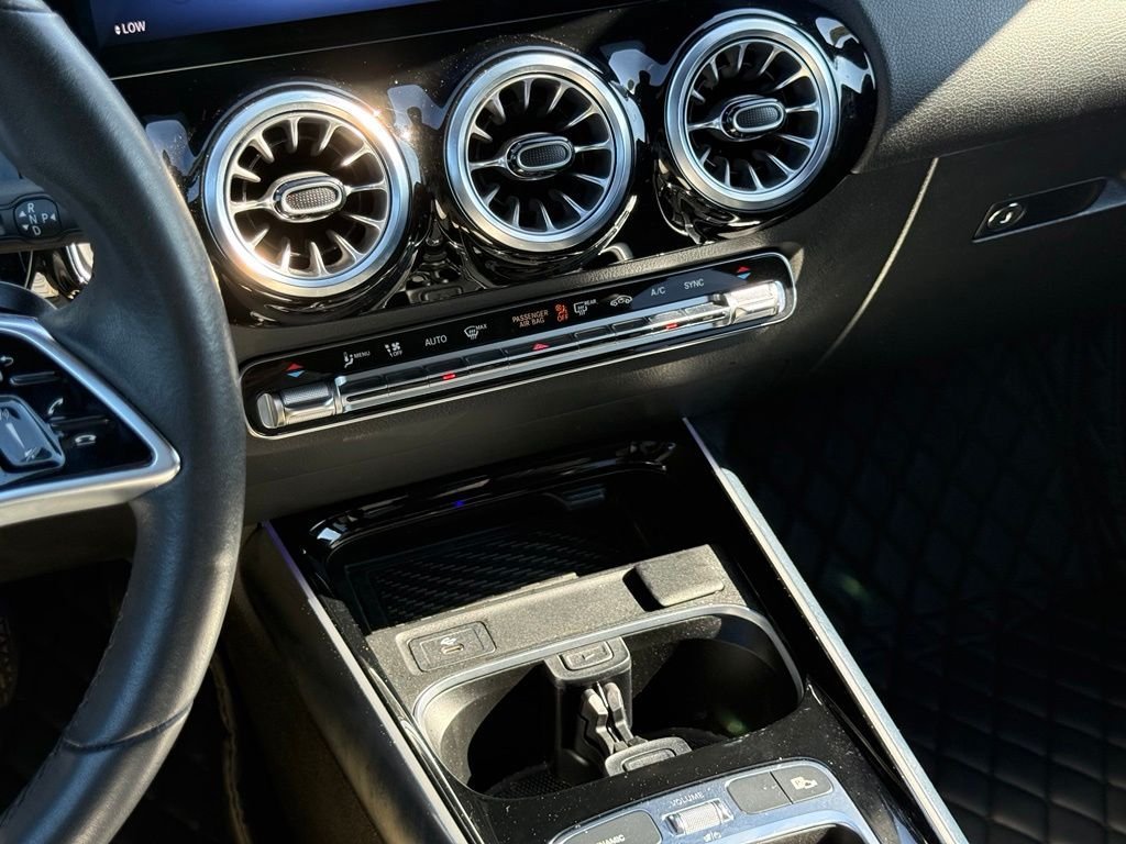 Used 2025 Mercedes-Benz GLA 250 image 34