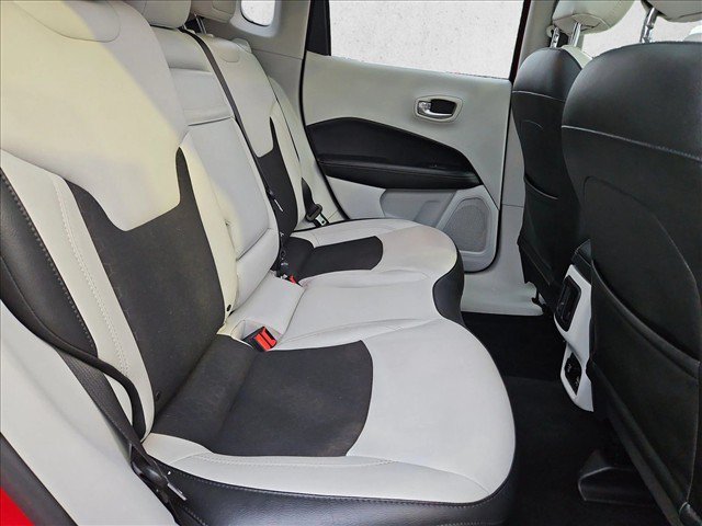 Used 2019 Jeep Compass Latitude w/ Popular Equipment Group FWD image 22