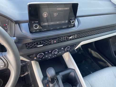 Used 2023 Honda Accord EX image 19