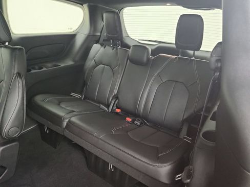 New 2027 Chrysler Pacifica LX FWD image 29