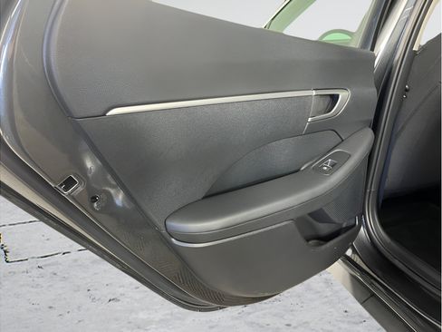 Used 2025 Hyundai Sonata SE FWD image 11