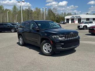 Used 2023 Jeep Grand Cherokee Laredo AWD/4WD video 2