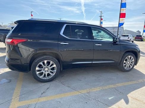 Used 2018 Chevrolet Traverse Premier w/ Driver Confidence II Package image 11