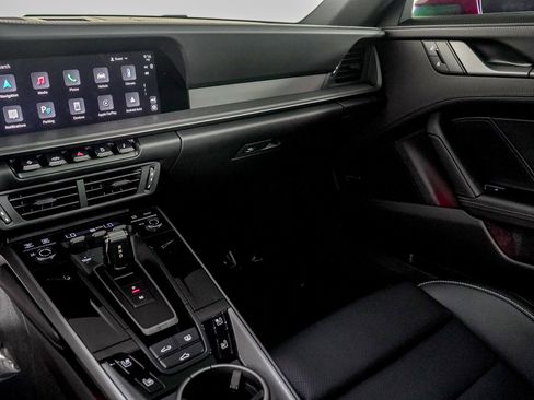 Used 2025 Porsche 911 Carrera image 50