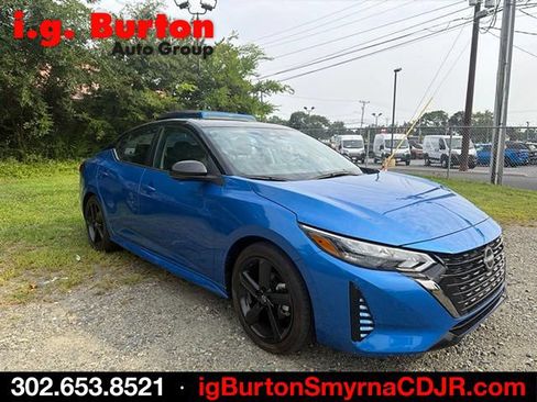 Used 2024 Nissan Sentra SR w/ SR Premium Package FWD image 3