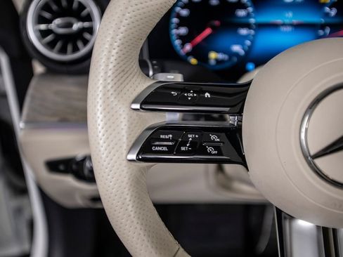 Used 2023 Mercedes-Benz E 450 Cabriolet image 41