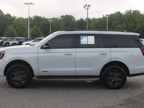 Used 2025 Ford Expedition Tremor AWD/4WD image 4