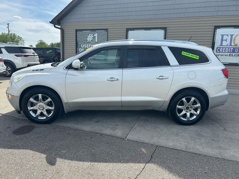 Used 2010 Buick Enclave CXL w/ Trailering Provision Package AWD/4WD image 8