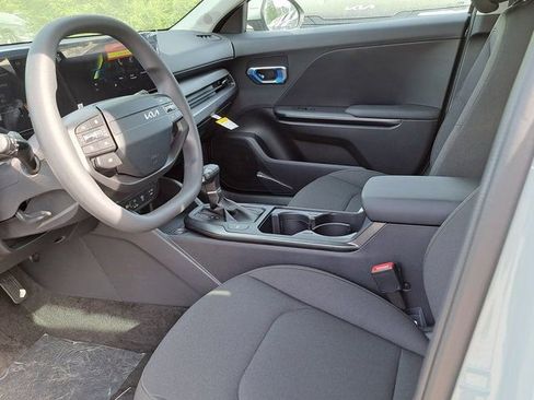 New 2026 Kia K4 LXS image 12