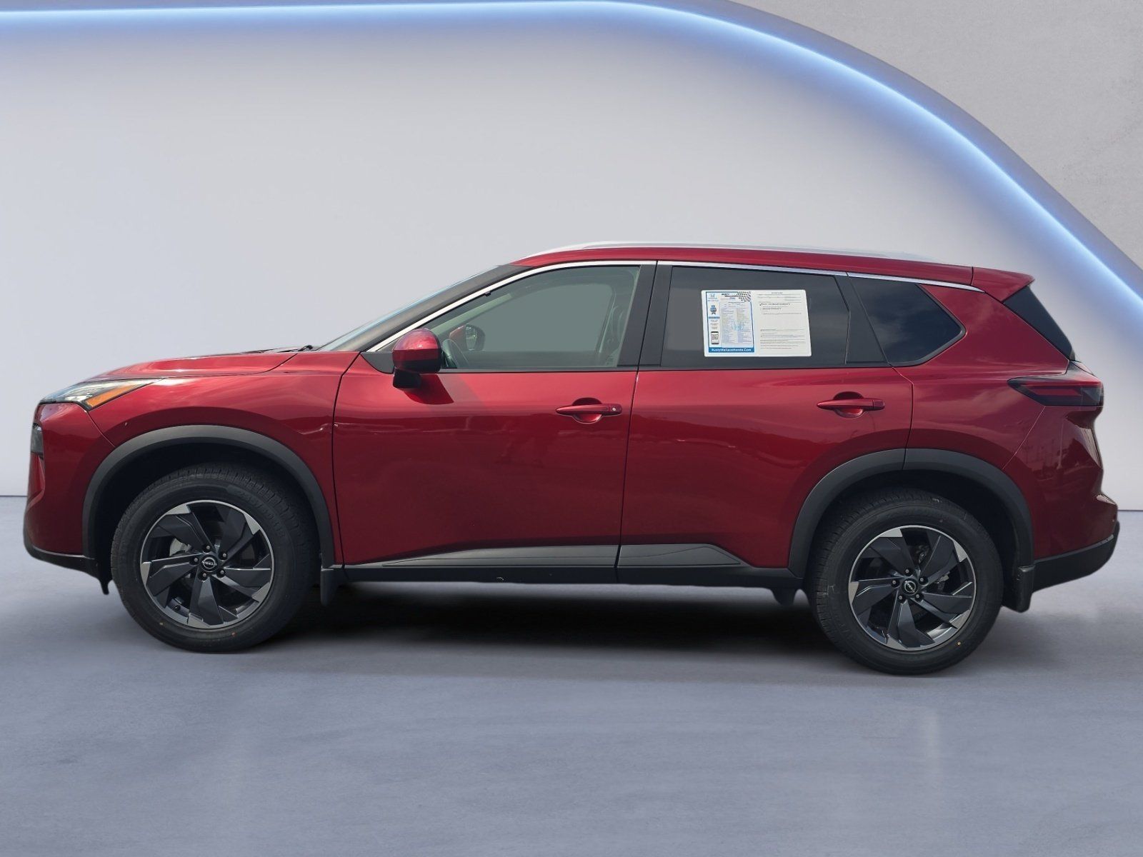 Used 2025 Nissan Rogue SV w/ SV Premium Package FWD image 2