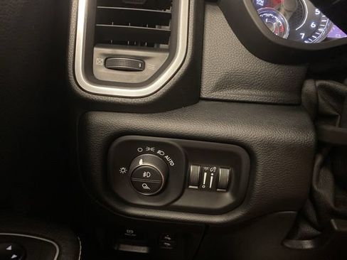Used 2021 RAM 1500 Laramie AWD/4WD image 15