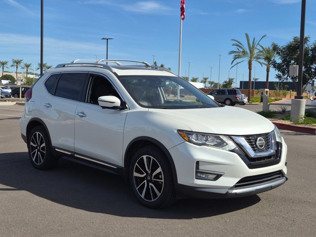 Used 2019 Nissan Rogue SL w/ Premium Package FWD image 3