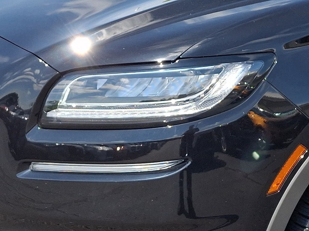 Certified 2023 Lincoln Nautilus Reserve AWD/4WD image 9