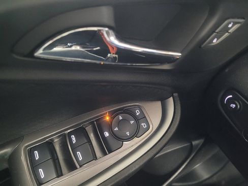Used 2023 Chevrolet Malibu LT FWD image 27
