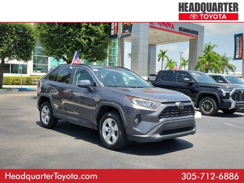 Used 2021 Toyota RAV4 XLE FWD image 1