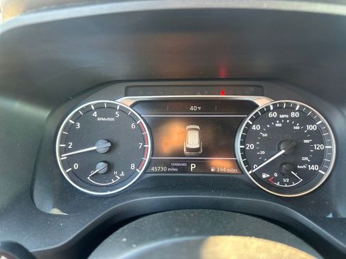 Used 2023 Nissan Rogue S image 43