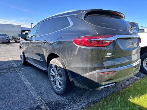 Used 2018 Buick Enclave Avenir w/ Avenir Technology Package AWD/4WD image 3