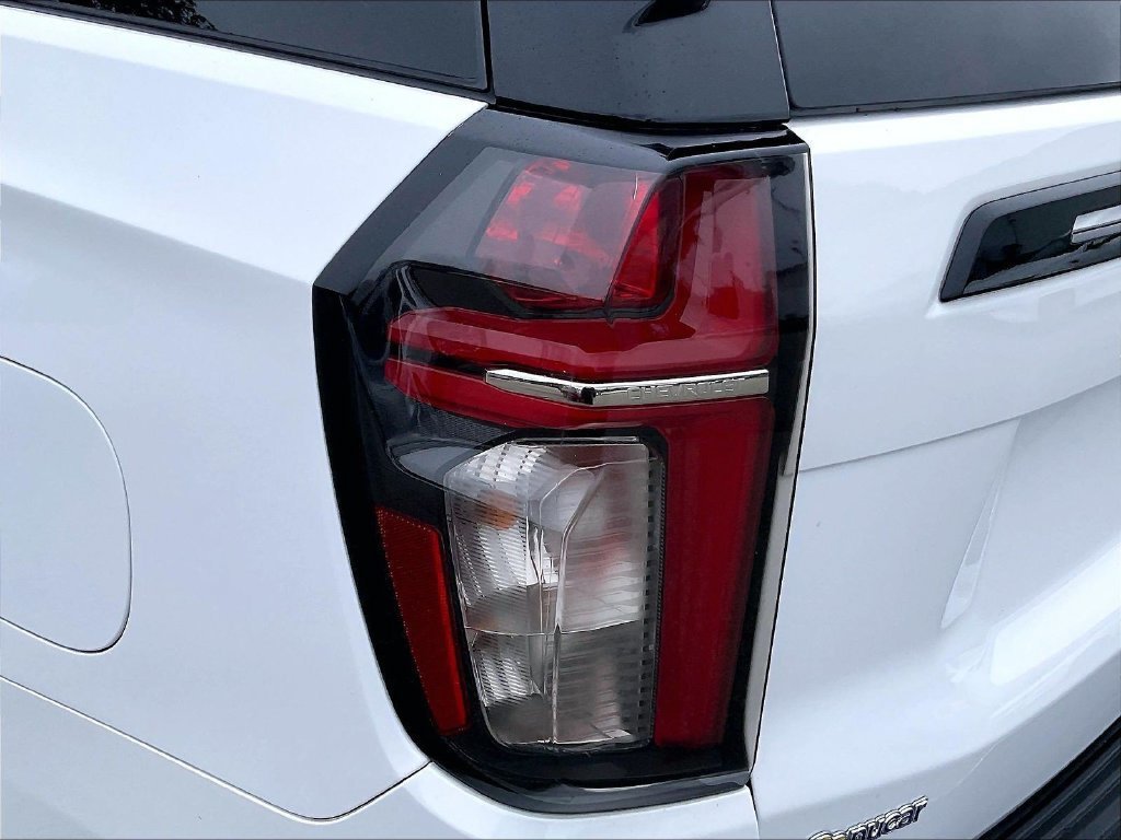 Used 2023 Chevrolet Suburban RST w/ Luxury Package AWD/4WD image 35