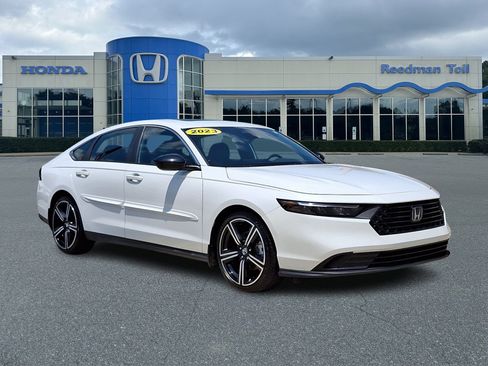 Used 2023 Honda Accord Sport image 1