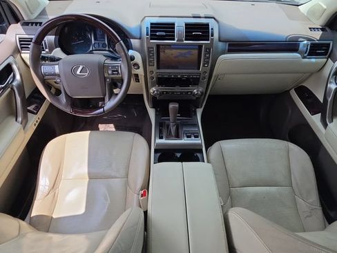 Used 2015 Lexus GX 460 w/ Premium Package AWD/4WD image 13