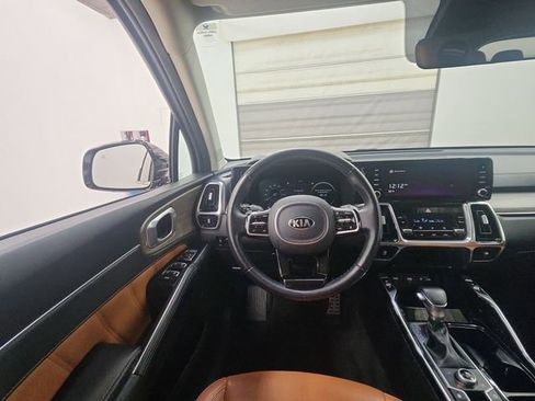 Used 2021 Kia Sorento SX Prestige image 12