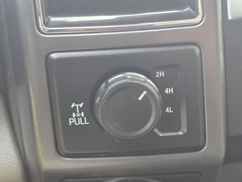 Used 2018 Ford F150 XLT w/ Equipment Group 302A Luxury AWD/4WD image 15
