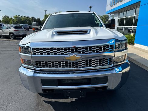 Used 2019 Chevrolet Silverado 2500 W/T w/ WT Convenience Package AWD/4WD image 12