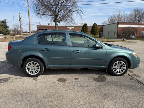 Used 2010 Chevrolet Cobalt LT image 4