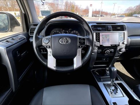 Used 2024 Toyota 4Runner SR5 Premium image 17