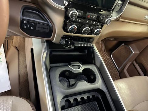 Used 2022 RAM 2500 Laramie AWD/4WD image 15