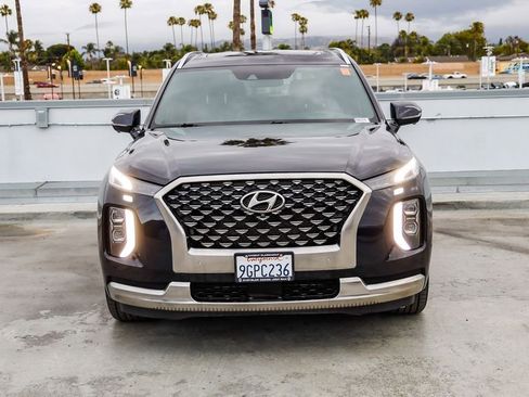 Used 2022 Hyundai Palisade Calligraphy w/ Cargo Package FWD image 3