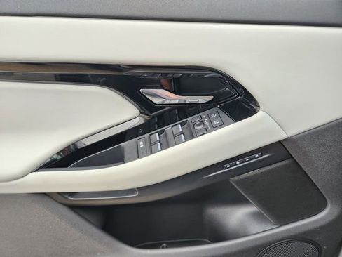 Certified 2025 Land Rover Range Rover Evoque S image 23