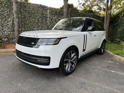 New 2025 Land Rover Range Rover SE