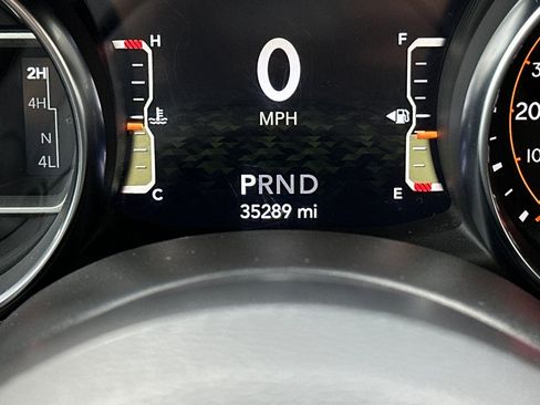 Used 2021 Jeep Gladiator Willys image 23