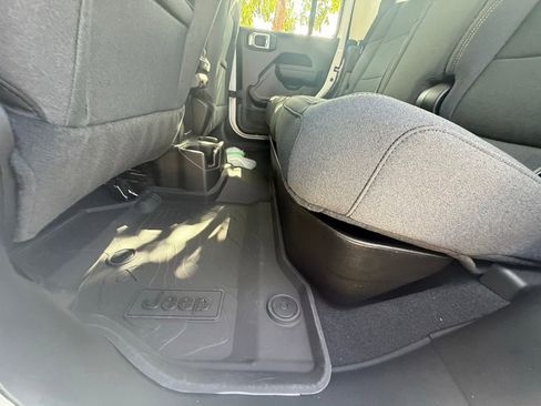 New 2026 Jeep Gladiator Sport image 27