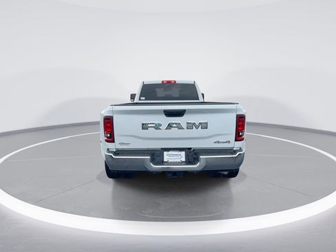 Used 2026 RAM 3500 Tradesman w/ Chrome Appearance Group AWD/4WD image 7