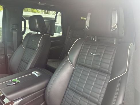 Used 2025 Cadillac Escalade Sport Platinum w/ LPO, Floor Liner Package AWD/4WD image 46