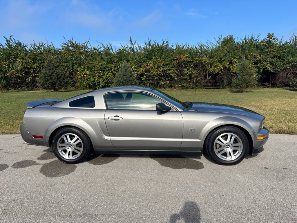 Used 2009 Ford Mustang Coupe RWD image 14