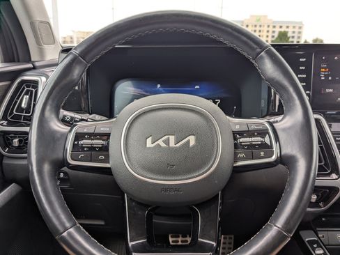 Used 2022 Kia Sorento SX Prestige AWD/4WD image 17