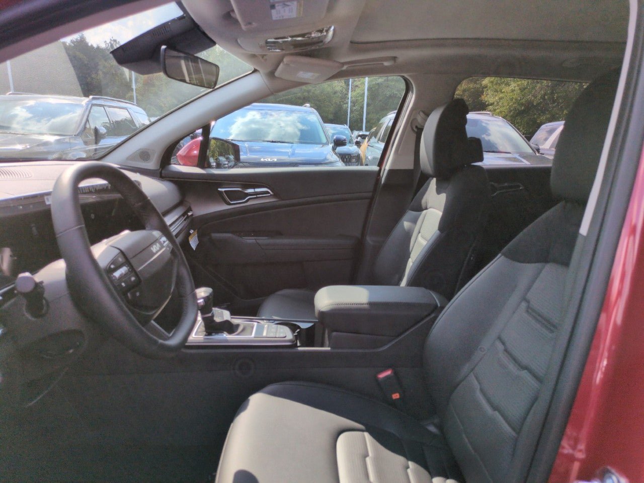New 2027 Kia Sportage SX FWD image 14