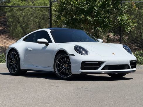 Certified 2021 Porsche 911 Carrera RWD image 9
