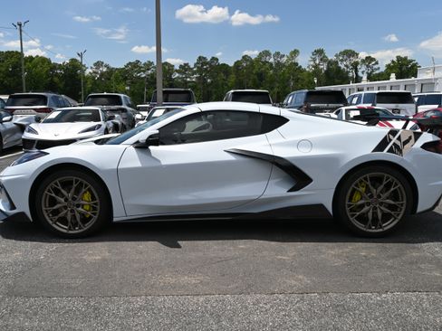 Used 2024 Chevrolet Corvette Stingray Premium Cpe RWD image 48