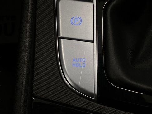 Used 2025 Hyundai Elantra SEL image 28