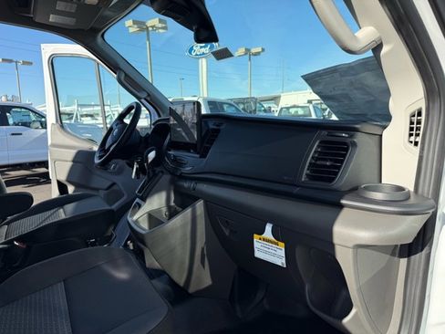New 2025 Ford Transit 250 148 Medium Roof image 16