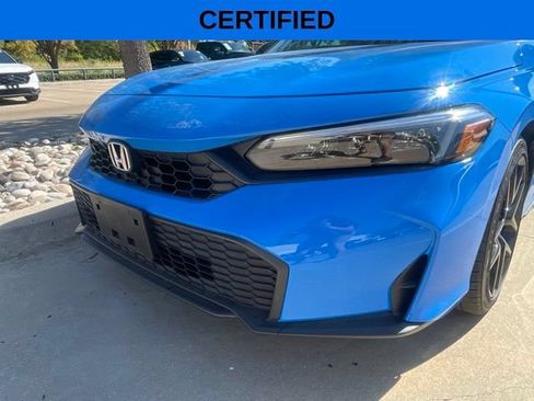 Used 2025 Honda Civic Sport image 3