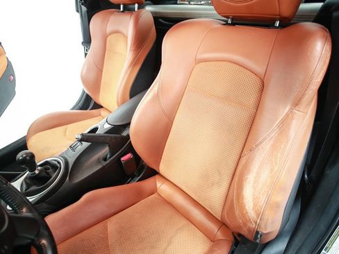 Used 2011 Nissan 370Z Touring w/ Sport Pkg RWD image 18